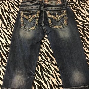 girls size 16 Miss Me capris